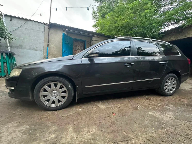 Volkswagen Passat 2006 - 1