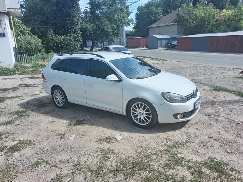 Volkswagen Golf 2011 - 0