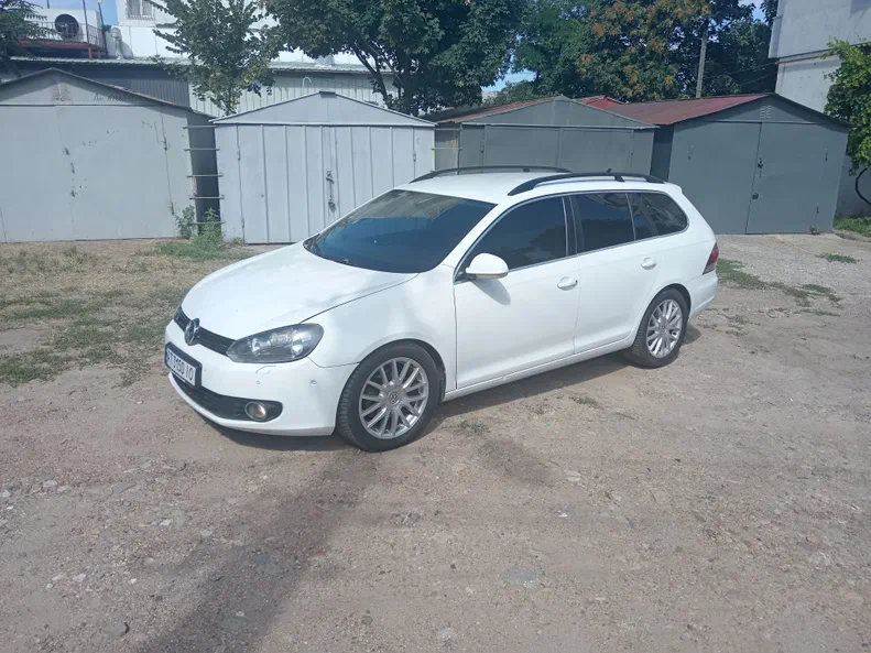 Volkswagen Golf 2011 - 1