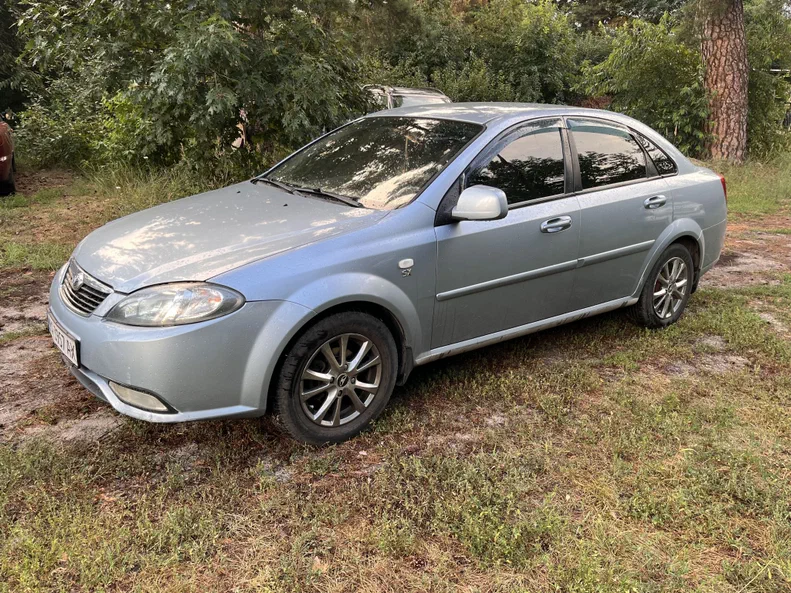 Daewoo Gentra 2015 - 1