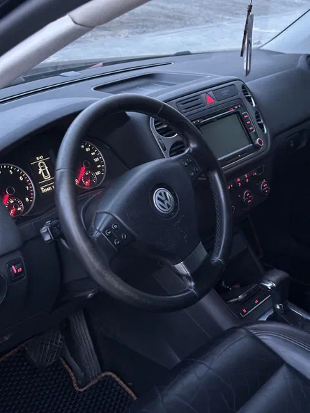 Volkswagen Tiguan 2009 - 9