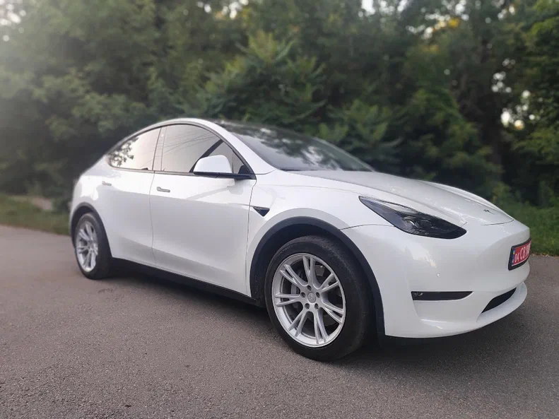 Tesla Model Y 2021 - 0