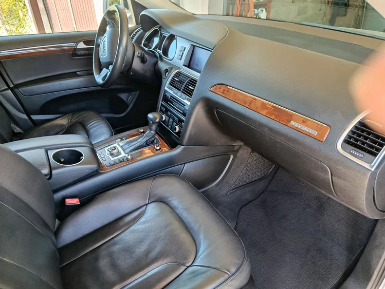 Audi Q7 2015 - 8