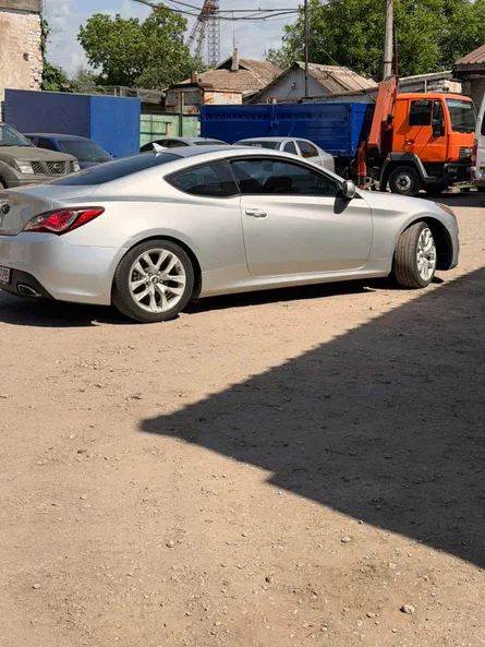 Hyundai Genesis 2013 - 1