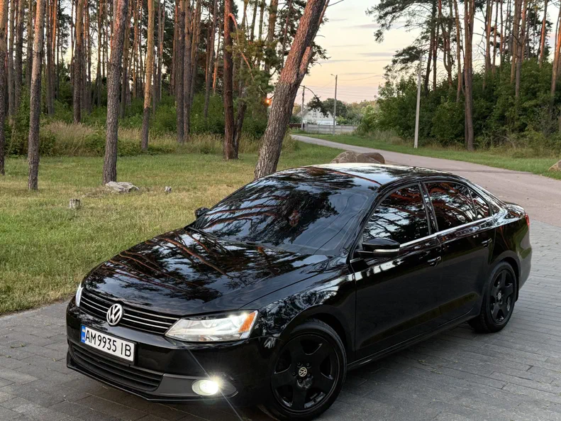 Volkswagen Jetta 2013 - 5