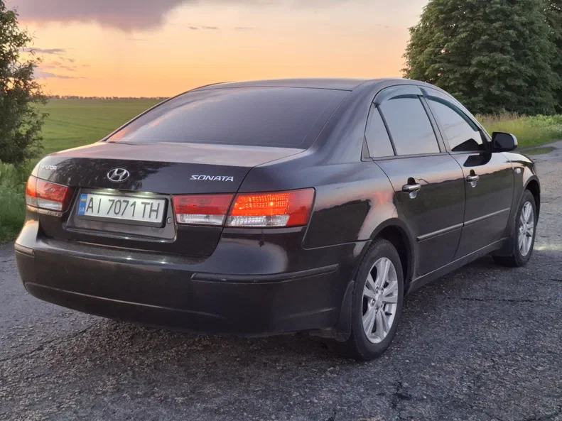 Hyundai Sonata 2008 - 8