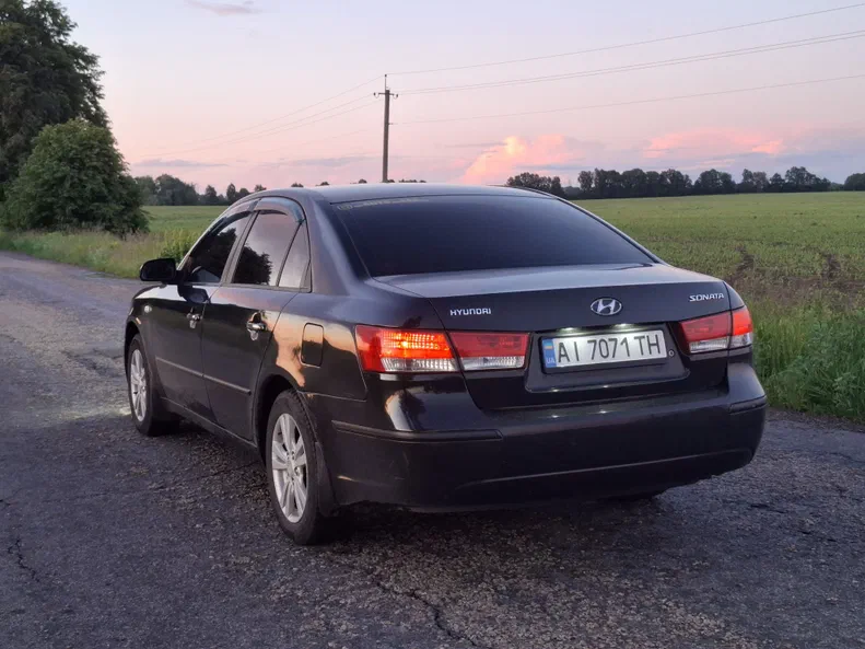 Hyundai Sonata 2008 - 10