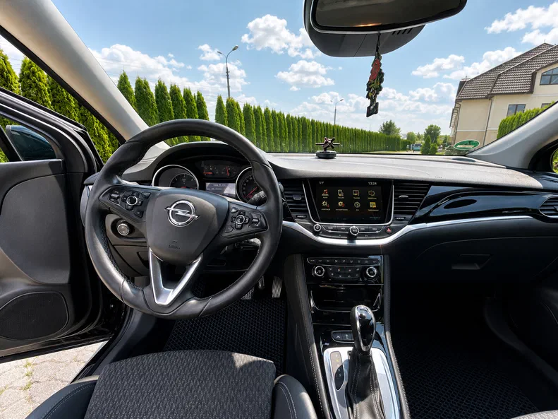 Opel Astra 2017 - 9