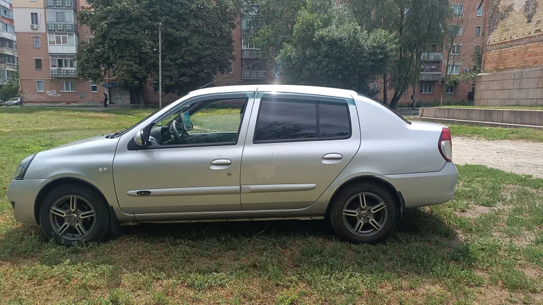 Renault Clio 2008 - 2