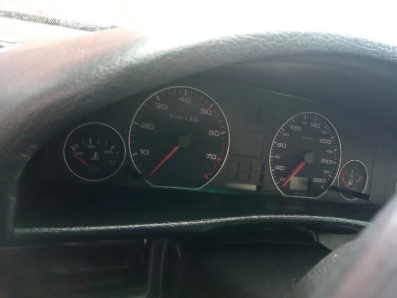 Audi A6 1996 - 6