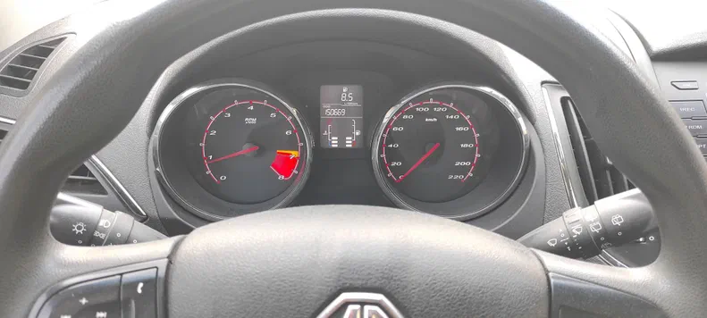 MG 5 2013 - 7