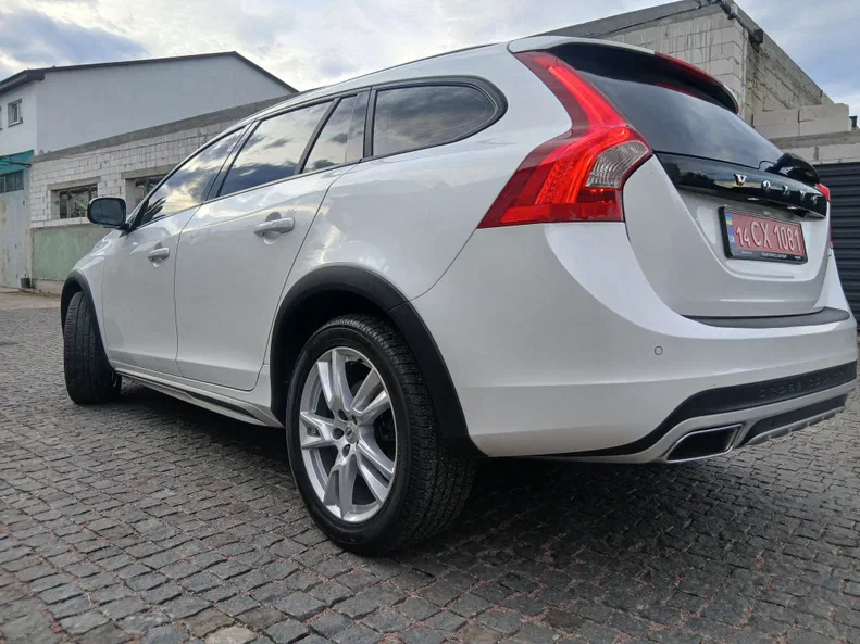 Volvo V60 Cross Country 2016 - 4
