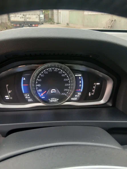 Volvo V60 Cross Country 2016 - 18