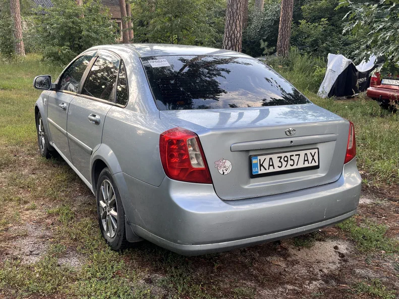 Daewoo Gentra 2015 - 2