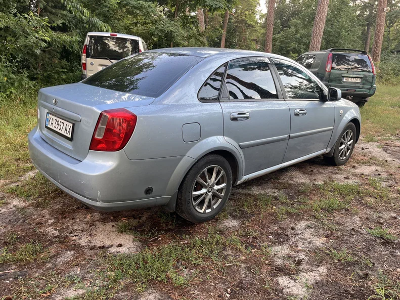 Daewoo Gentra 2015 - 3