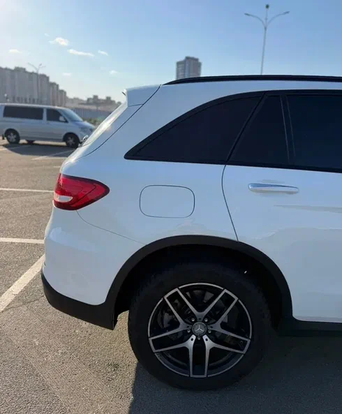 Mercedes-Benz GLC 2016 - 29