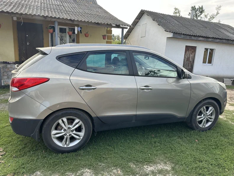 Hyundai ix35 2010 - 2