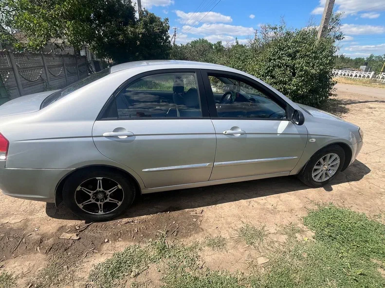 Kia Cerato 2008 - 3