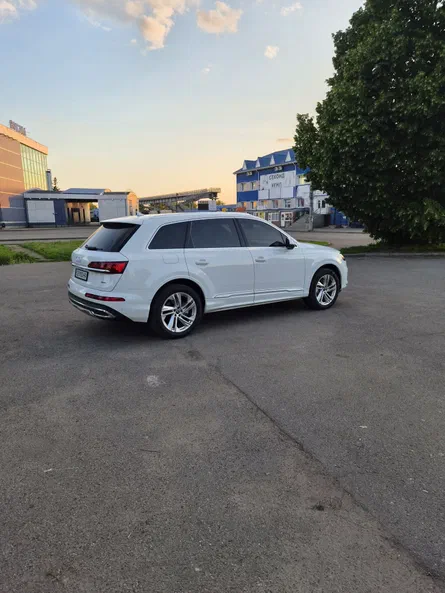 Audi Q7 2023 - 9