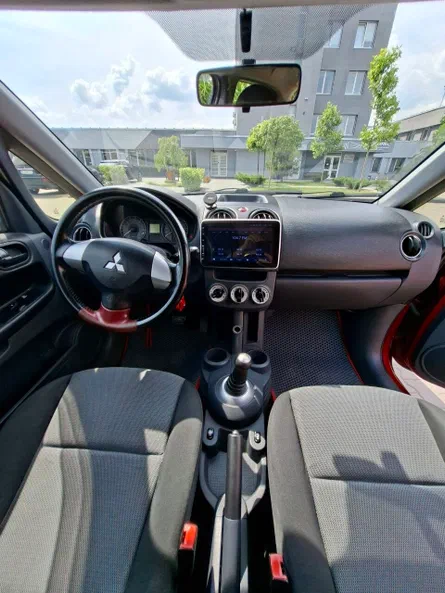Mitsubishi Colt 2009 - 9