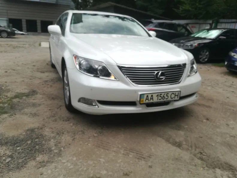 Lexus LS 2008 - 0