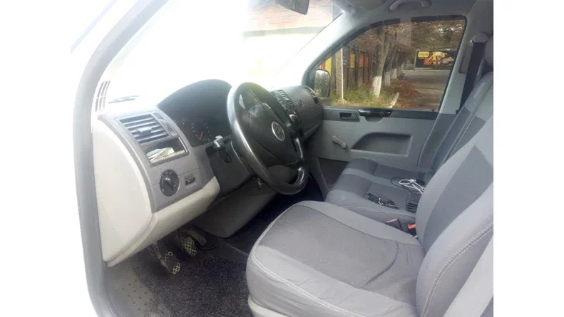Volkswagen Transporter 2006 - 9