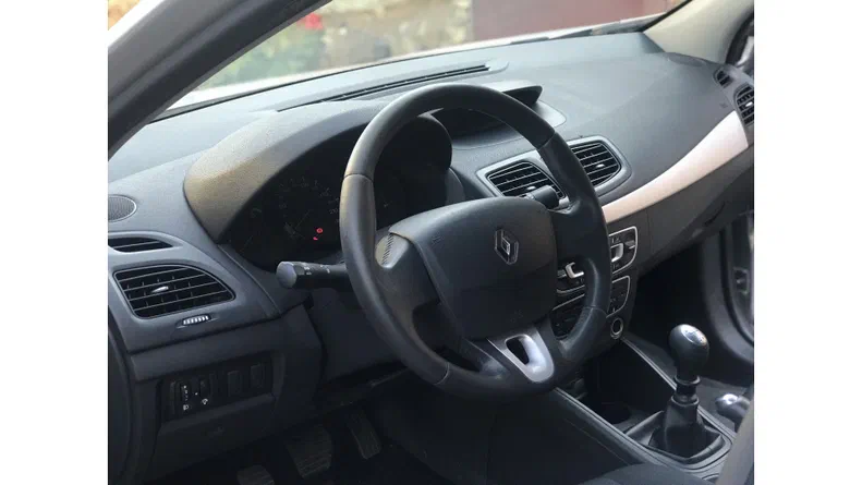 Renault Fluence 2012 - 14