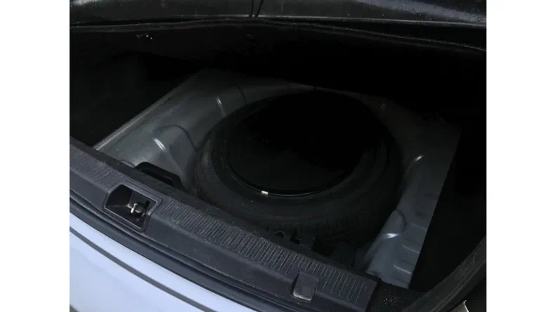 Renault Fluence 2012 - 22