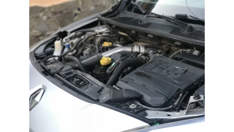 Renault Fluence 2012 - 23