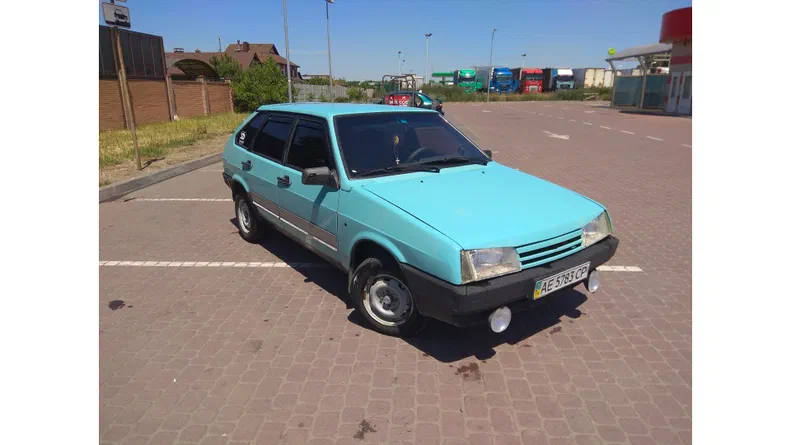 Lada (ВАЗ) 2109 2000