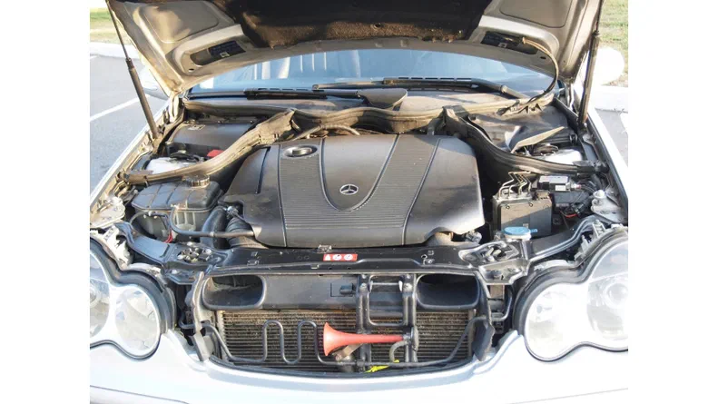 Mercedes-Benz C-Клас 2004 - 10