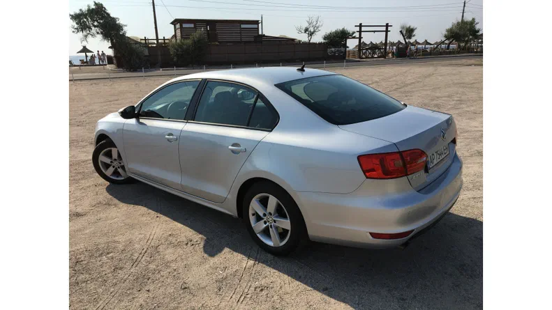 Volkswagen Jetta 2012 - 8