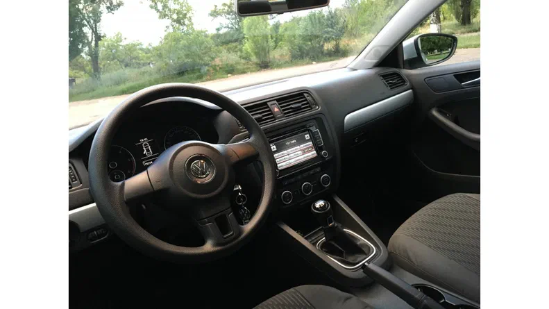 Volkswagen Jetta 2012 - 13