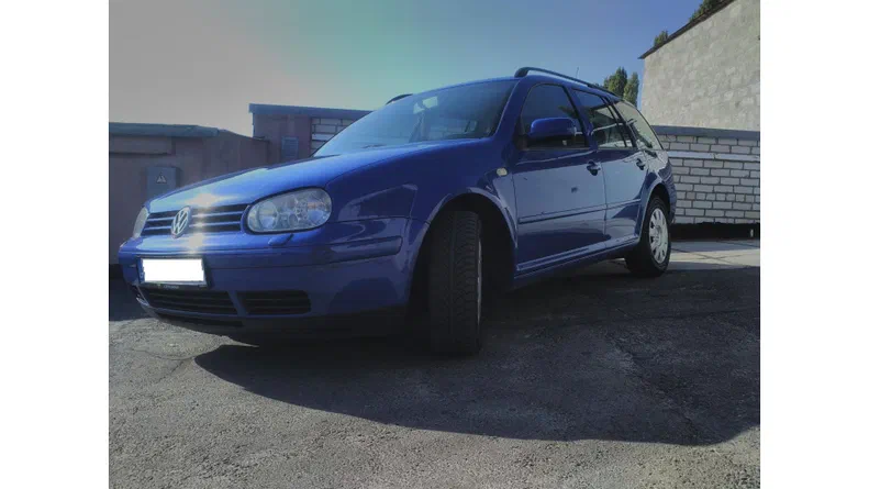 Volkswagen Golf 2000