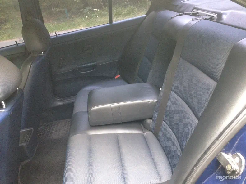 BMW 3 серія 1993 - 7