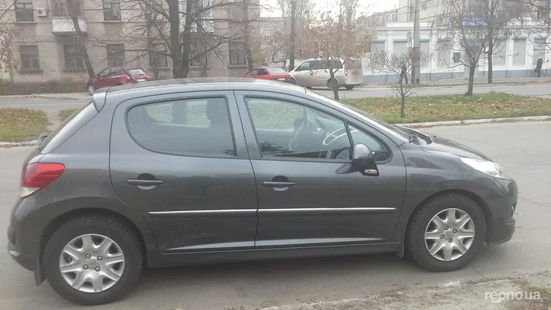 Peugeot 207 2011
