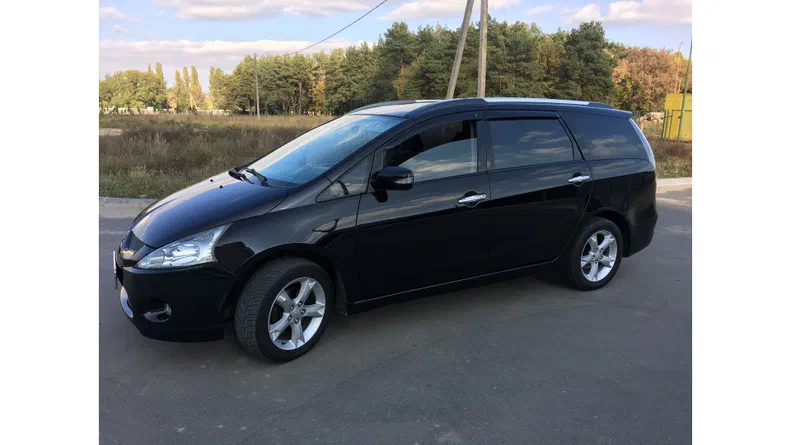 Mitsubishi Grandis 2008