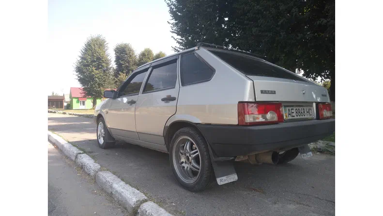 Lada (ВАЗ) 2109 2004