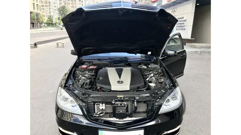 Mercedes-Benz S-Клас 2011 - 8