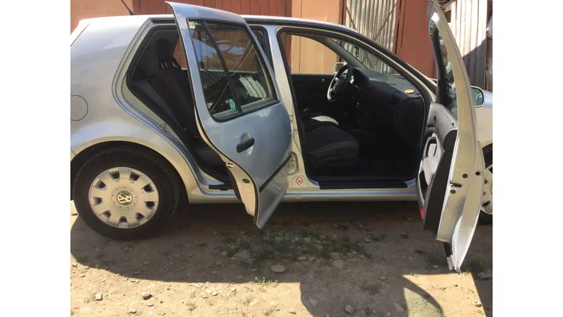 Volkswagen Golf 1999 - 6