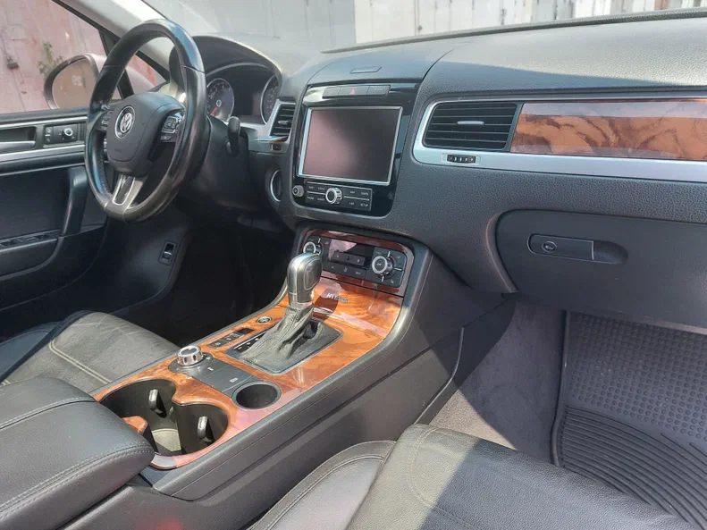 Volkswagen Touareg 2011 - 9
