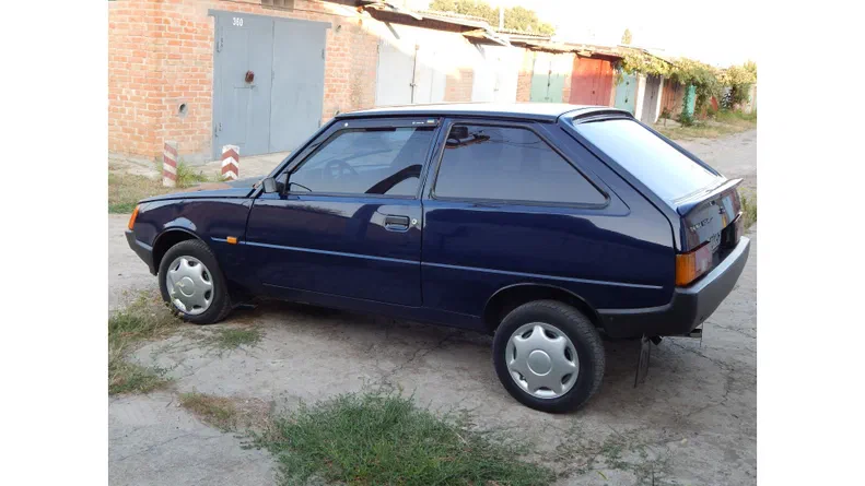 ЗАЗ 1102 «Таврия» 2002