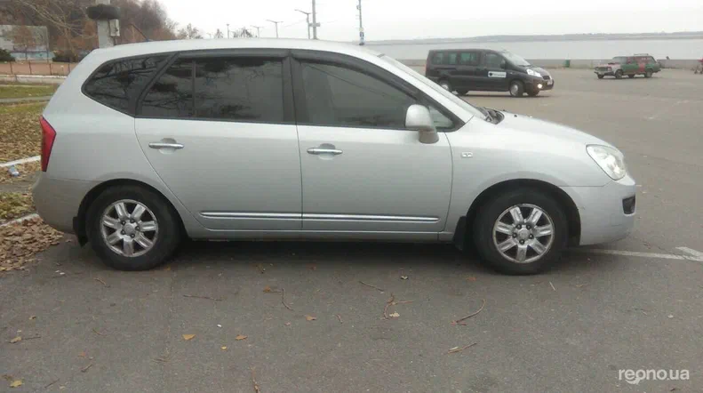 Kia Carens 2008