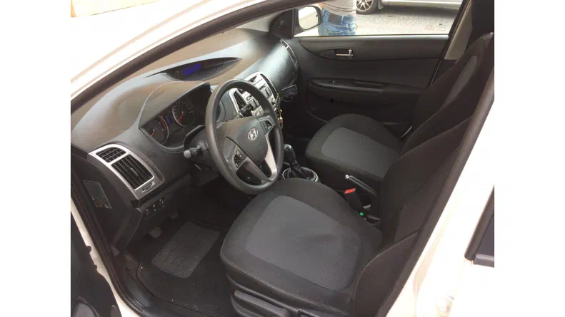 Hyundai i20 2013 - 5