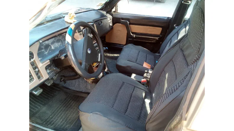 Москвич 2141 1990 - 6