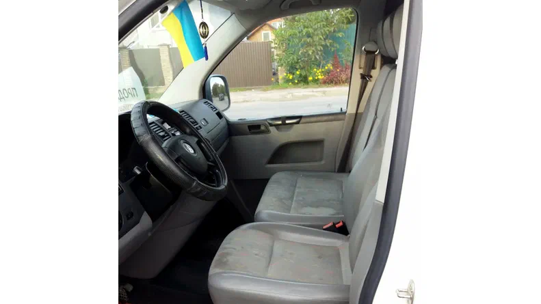 Volkswagen T5 (Transporter) пасажирський 2008 - 10