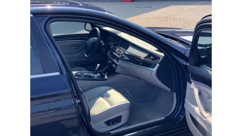 BMW 5 серія 2011 - 5