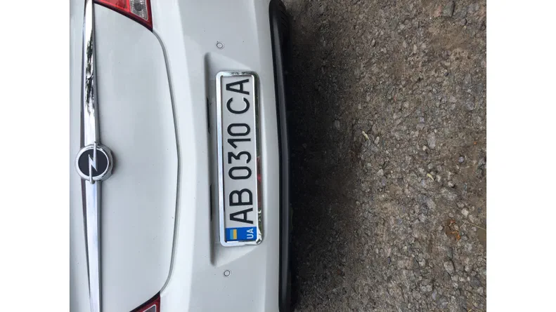 Opel Insignia 2010 - 8