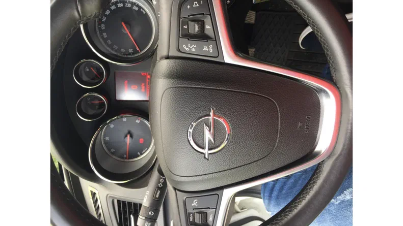 Opel Insignia 2010 - 15