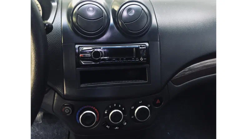 Chevrolet Aveo 2010 - 13